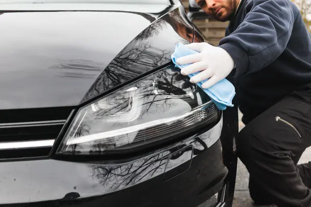 Restauro de faróis automóveis em Almada